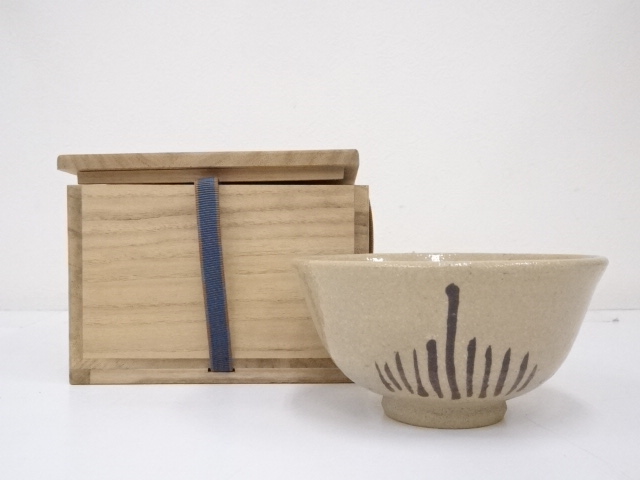 JAPANESE TEA CEREMONY / E-GARATSU CHAWAN(TEA BOWL) / ARTISAN WORK